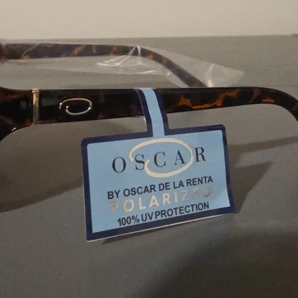 OSCAR by OSCAR DE LA RENTA NWT Tortoise Polarized Sunglasses  display picture 3